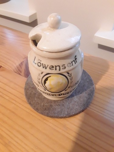 Altes löwen senf - löwen, keramik