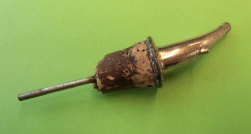 Flaschenausgießer - , ~