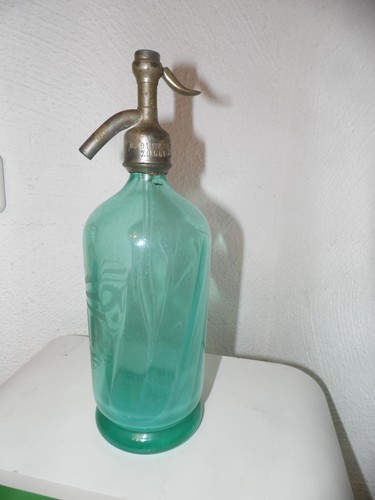 Syphon soda siphon - syphon,